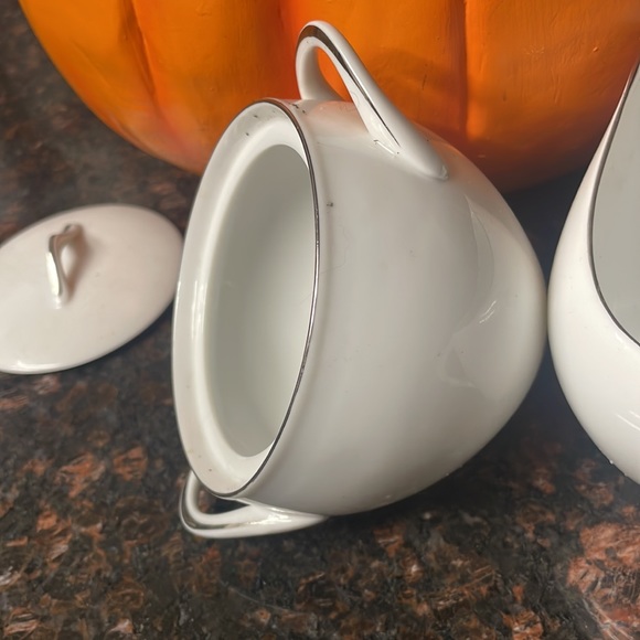 Sango Fine China ~ Silver Snow ~ Sugar Bowl & Creamer Set ~ Vintage 1970-79 - Picture 16 of 16